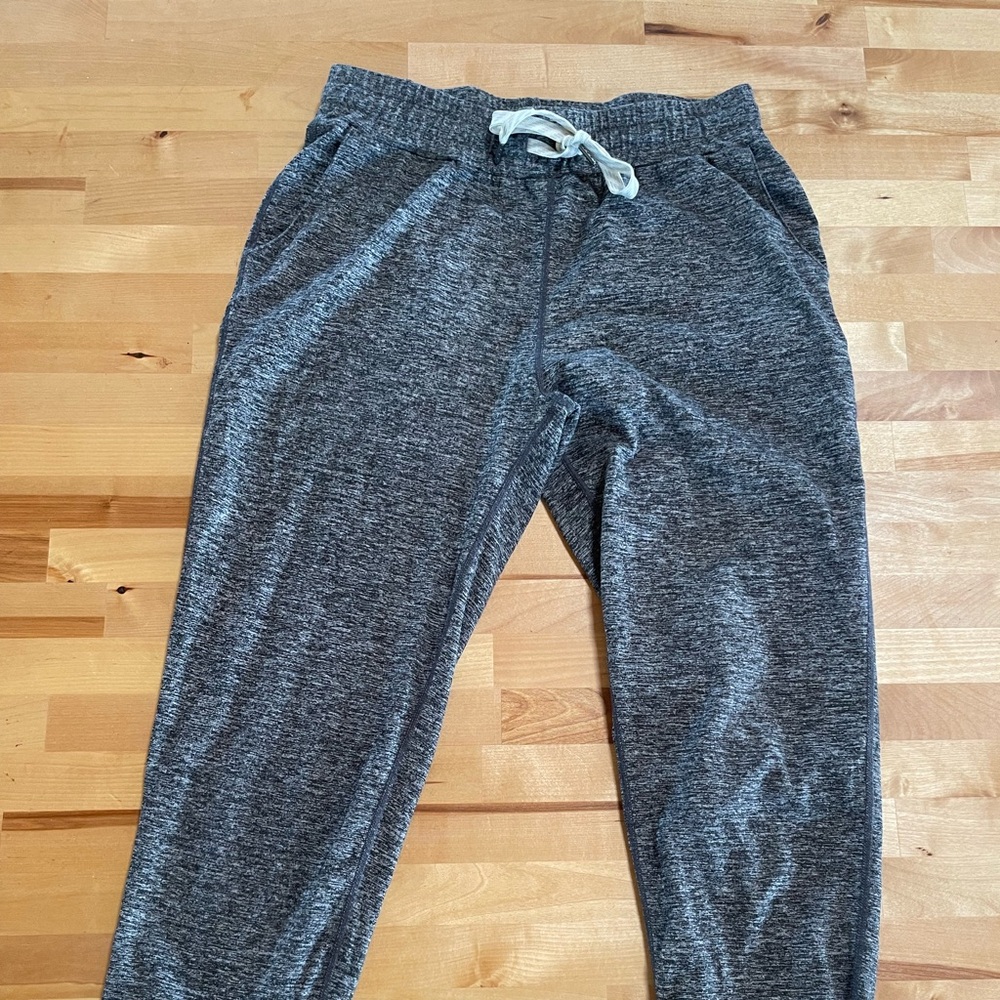 Vuori joggers